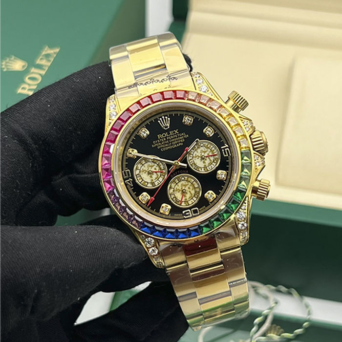 Comprar réplica AAA de reloj Rolex Cosmograph Daytona Rainbow en oro amarillo con bisel de gemas multicolor.