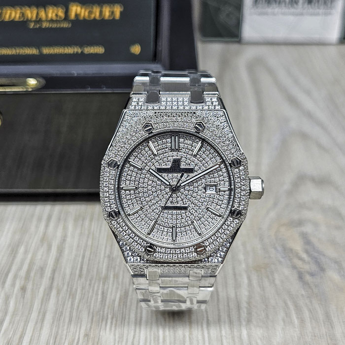 Réplica AAA reloj Audemars Piguet Royal Oak Full Iced cuajado de diamantes sintéticos en oferta.
